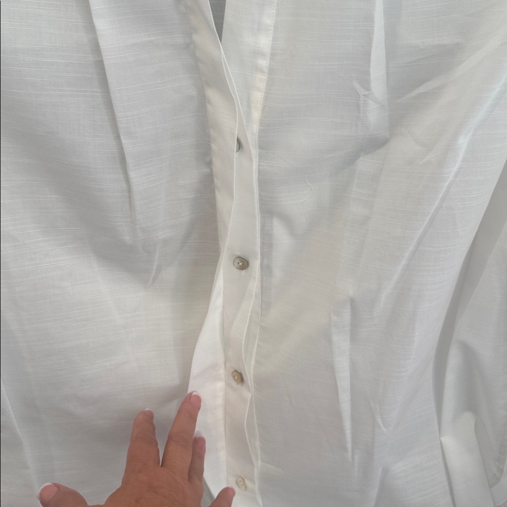 Vince Elegant White Women's Top. Ladies 1X - Picture 9 of 15
